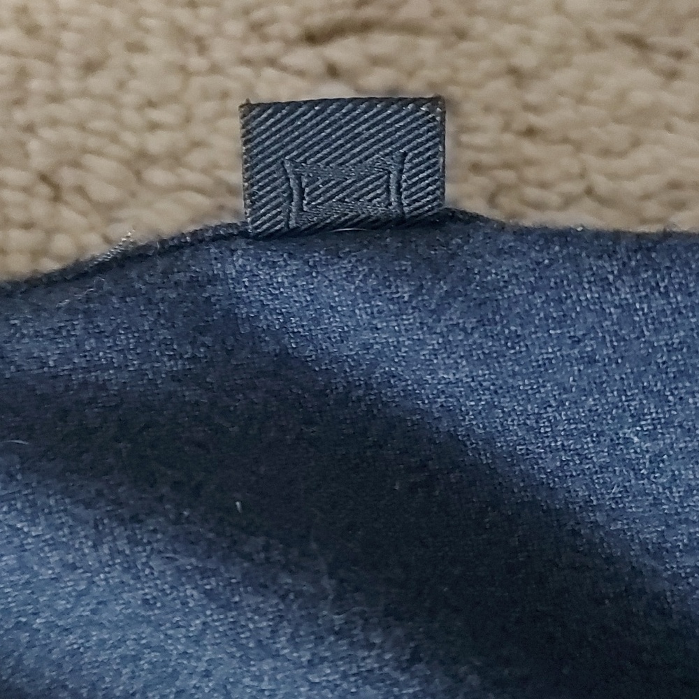 Kit+Ace navy button down shirt - Picture 3 of 6